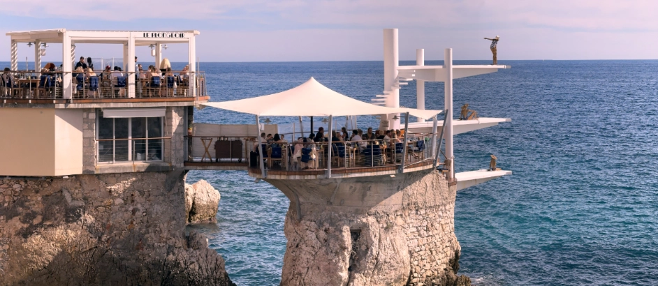 Le Plongeoir, the iconic clifftop restaurant in Nice, France. Panorama Photo captured on iPhone.